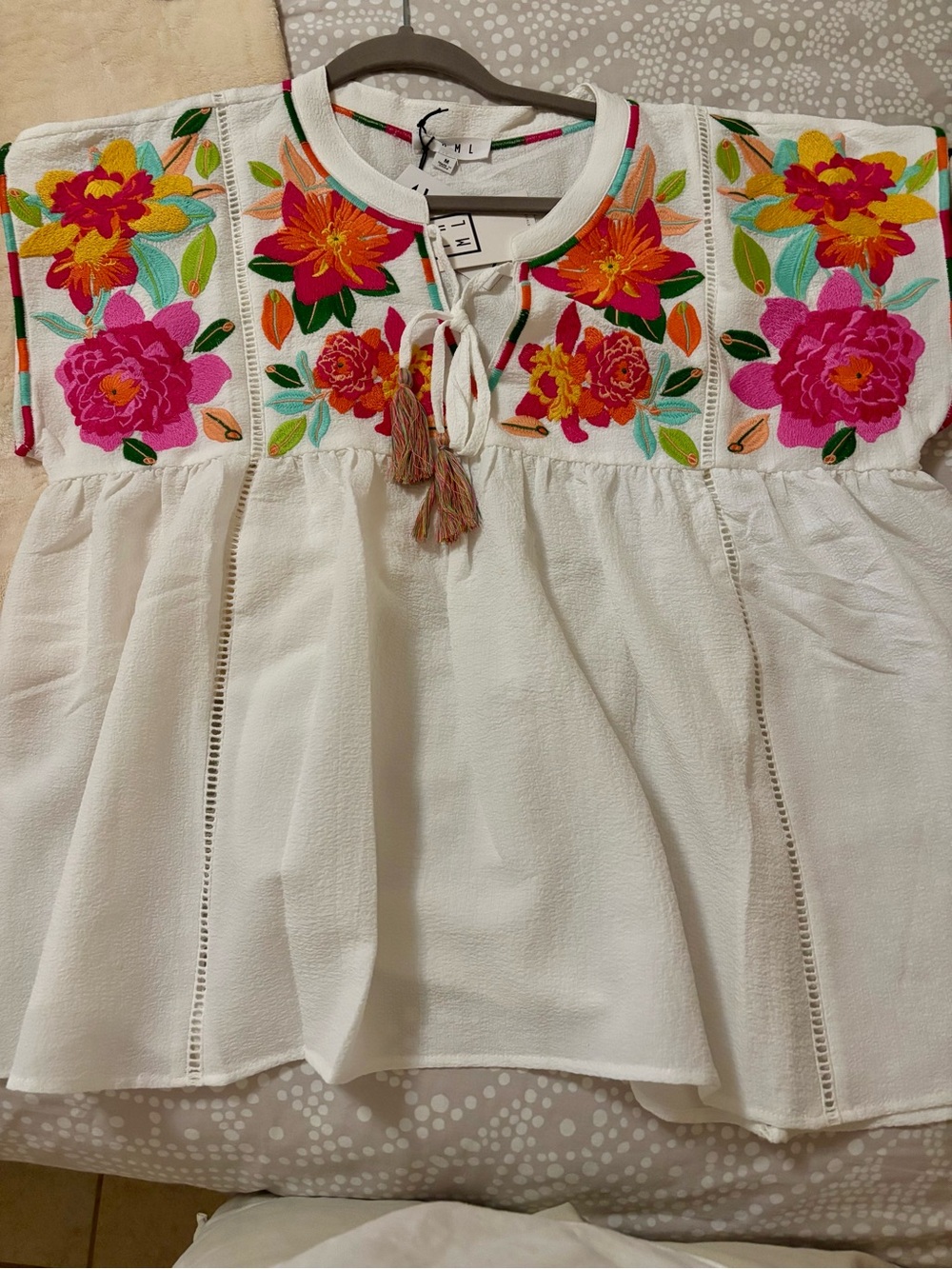 THML White Embroidered Floral Peasant Top with Multicolor Flowers NWT in Medium